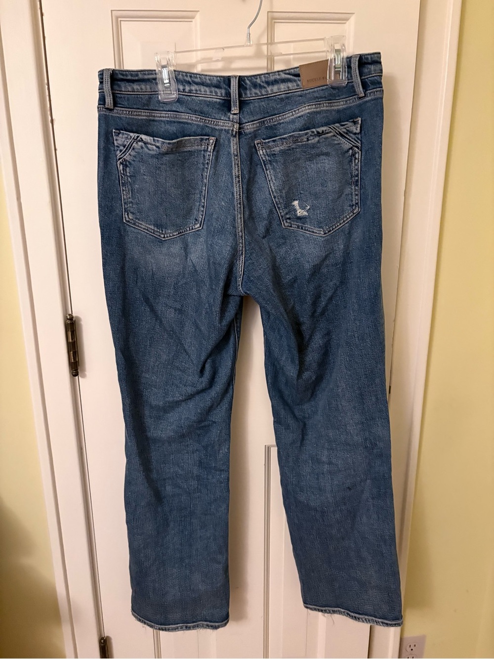Buckle Women's Medium Blue Straight-Leg Jeans - Picture 3 of 4